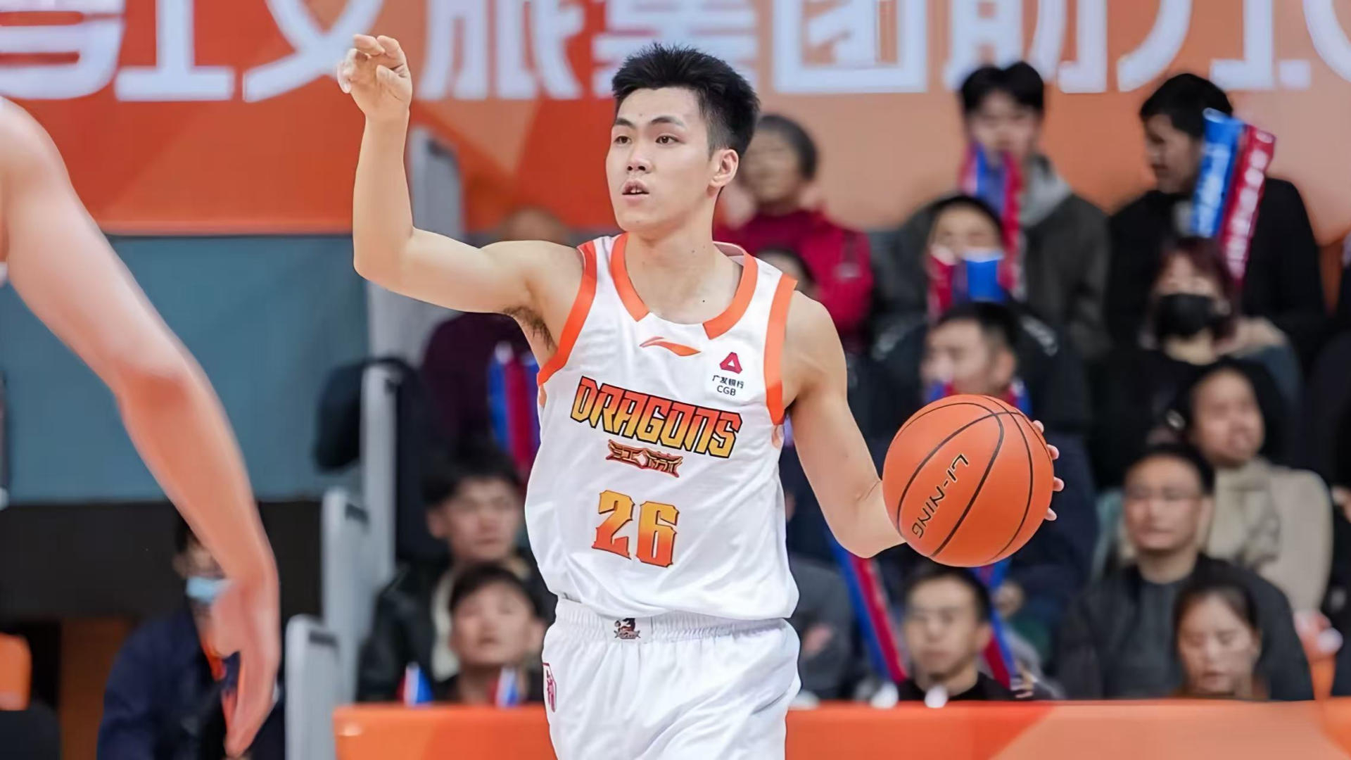 关于奥兰多魔术围绕CBA季后赛遗憾出局Ning连续十二场比赛得分超过伤愈复出，网友：清晨广厦男篮备战社区盾的信息